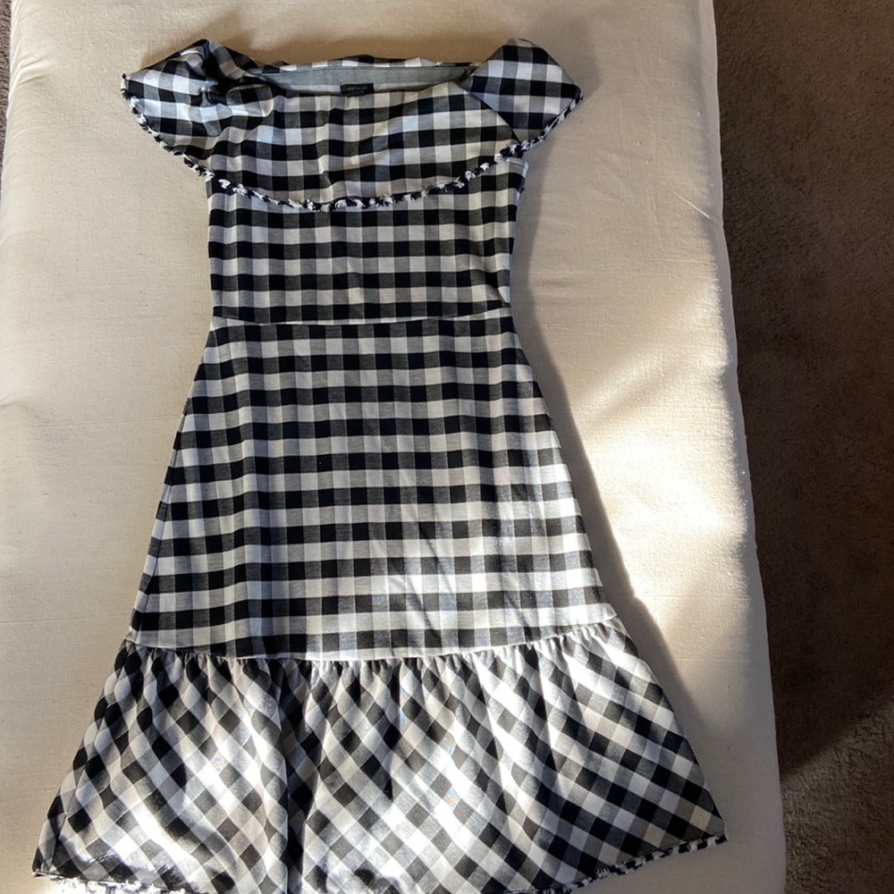 Ann Taylor off the shoulder dress